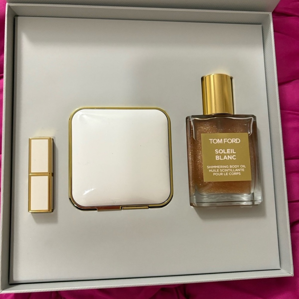 Tom Ford Soleil Look Set with Lip Color/Highlighting Duo/Shimmering Body Oil